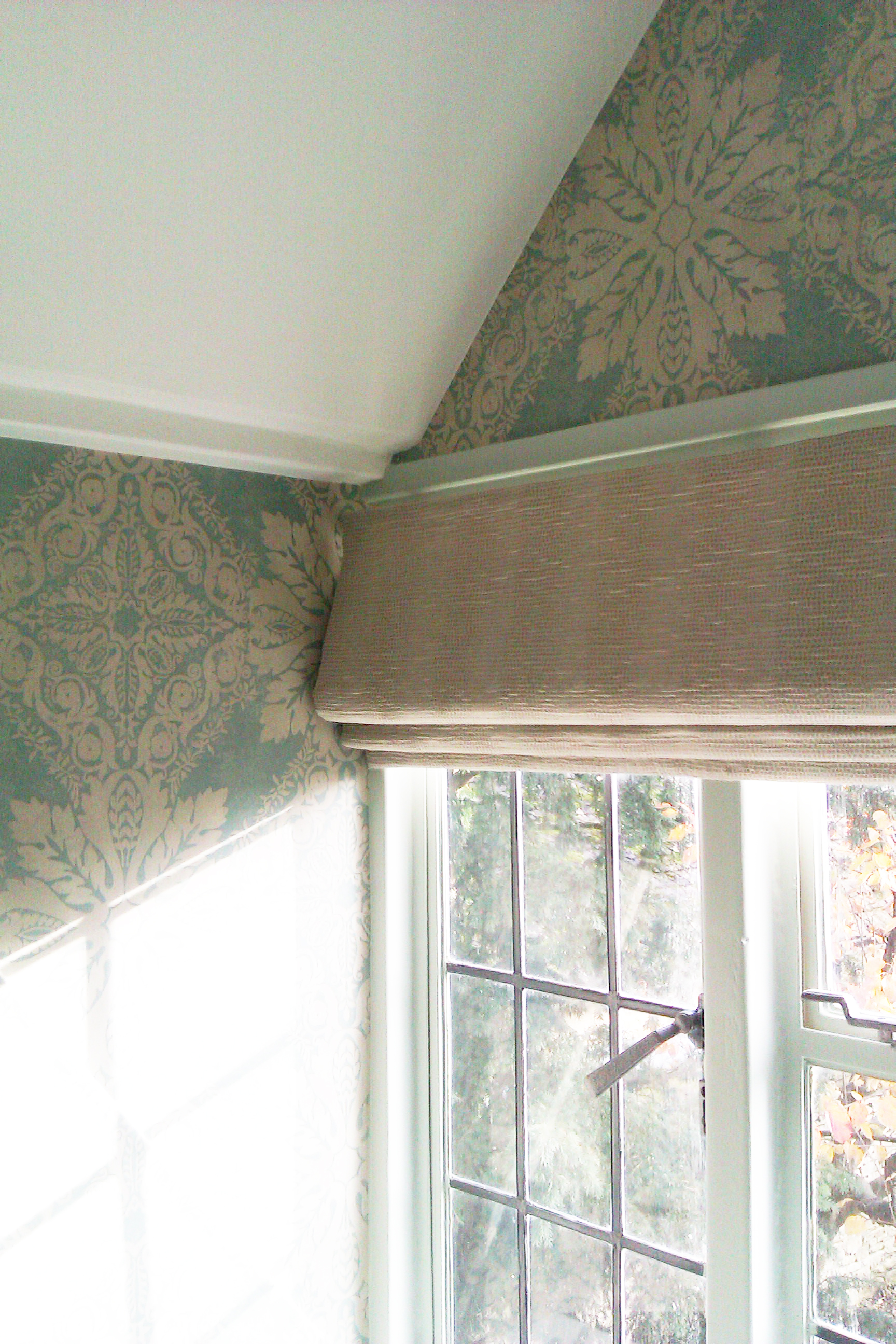 Interlined roman blind - Lower Slaughter