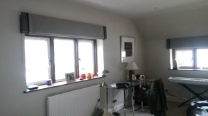 Contrast border roman blinds - Oxford